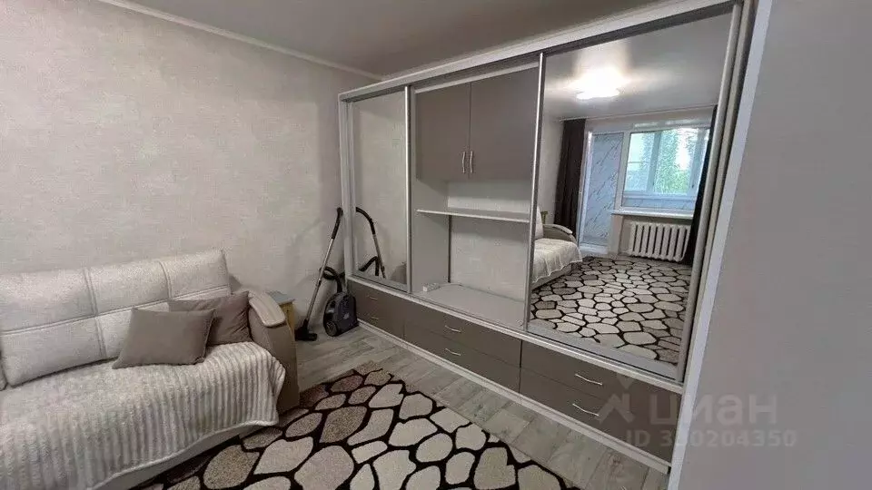 1-к кв. Астраханская область, Астрахань просп. Бумажников, 20 (27.5 м) - Фото 1