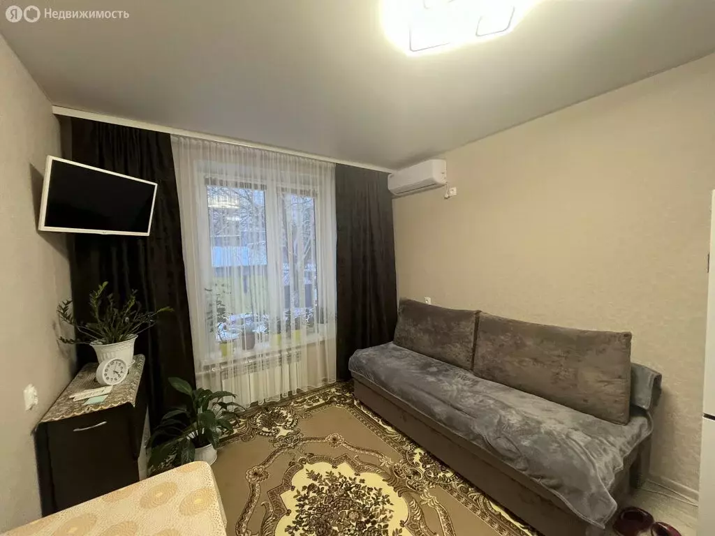 Квартира-студия: Уфа, Молодёжный бульвар, 3 (17 м) - Фото 1