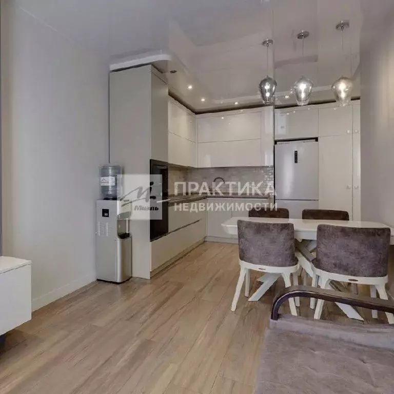 Продается 3-комнатная квартира - Фото 1