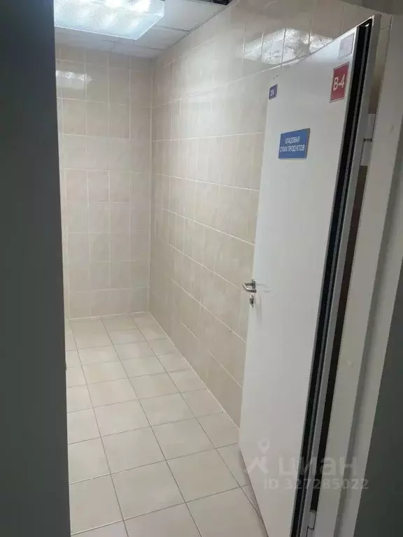 Помещение свободного назначения в Омская область, Омск ул. Дианова, ... - Фото 1