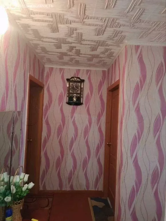 2-комнатная квартира: Губкин, улица Кирова, 52 (48 м) - Фото 0