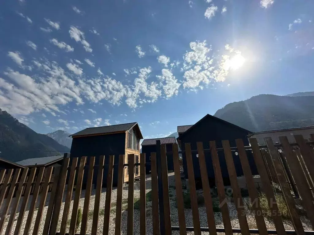 Дом в Карачаево-Черкесия, Теберда Карачаевский городской округ, ул. ... - Фото 2