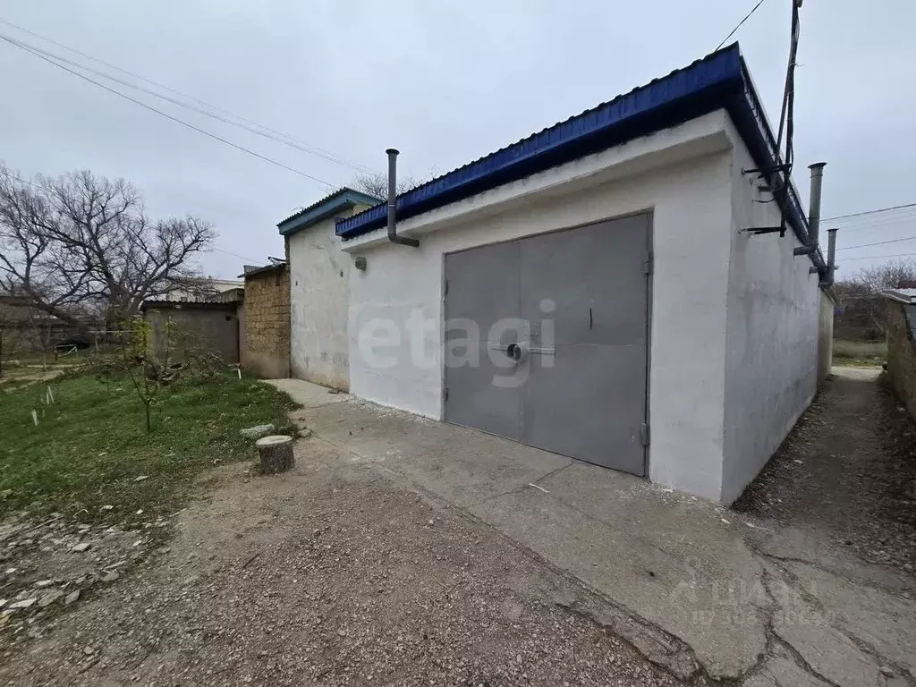Гараж в Крым, Саки ул. Гайнутдинова (44 м) - Фото 2