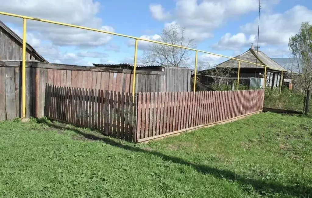 Дом в Нижегородская область, Ардатовский муниципальный округ, с. ... - Фото 2