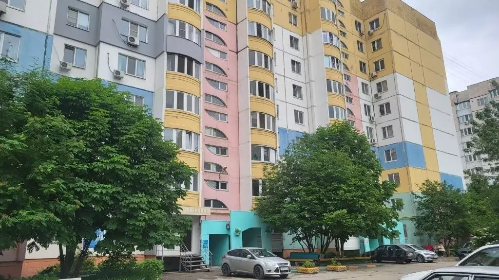 2-к кв. Саратовская область, Саратов ул. Имени Ф.А. Блинова, 21 (60.0 ... - Фото 0