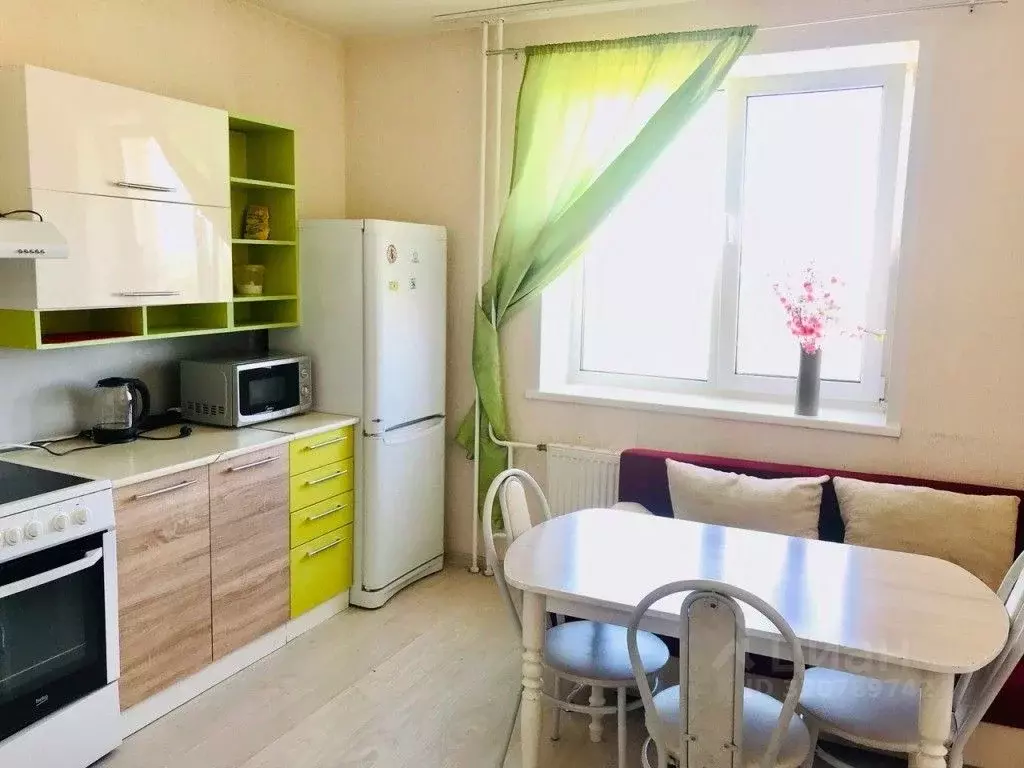 2-к кв. Удмуртия, Ижевск ул. Орджоникидзе, 65 (66.0 м) - Фото 1