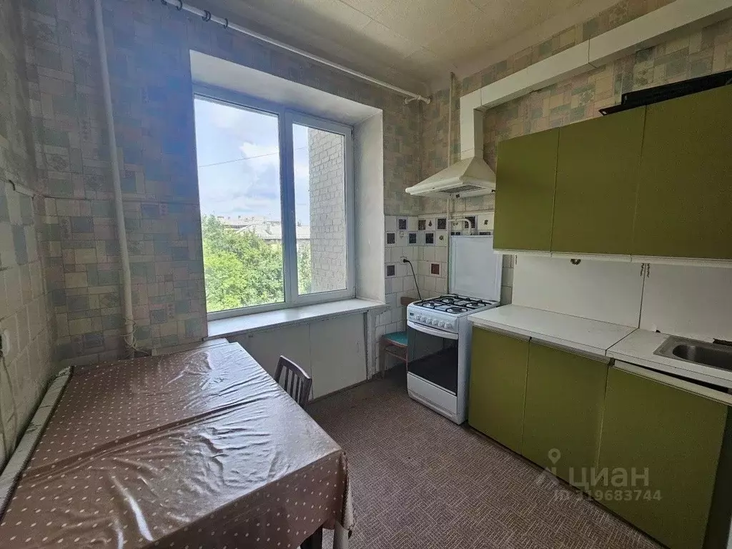 3-к кв. Челябинская область, Челябинск просп. Ленина, 30 (80.4 м) - Фото 1