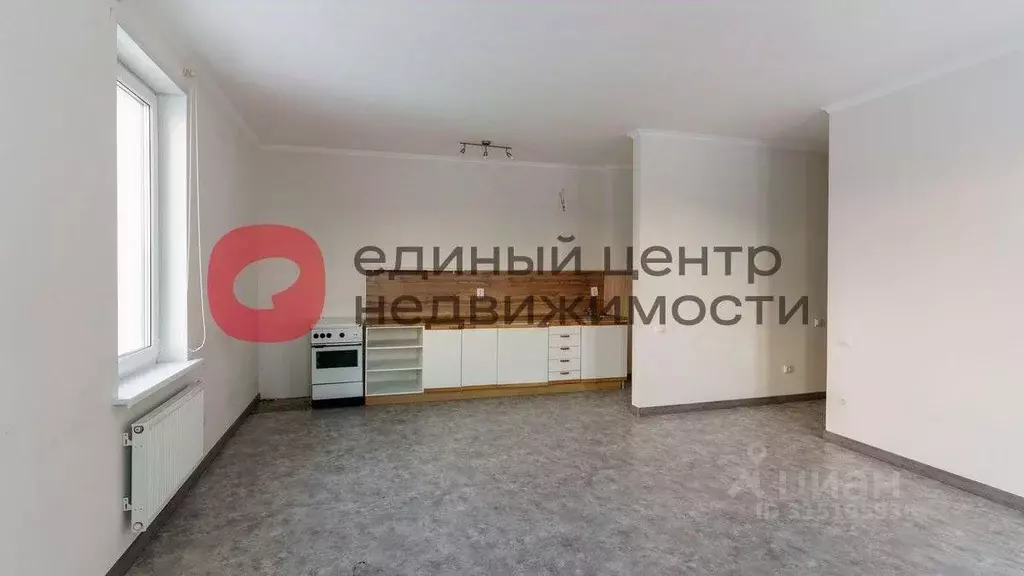 2-к кв. Тюменская область, Тюмень Госпаровская ул., 44 (62.5 м) - Фото 0