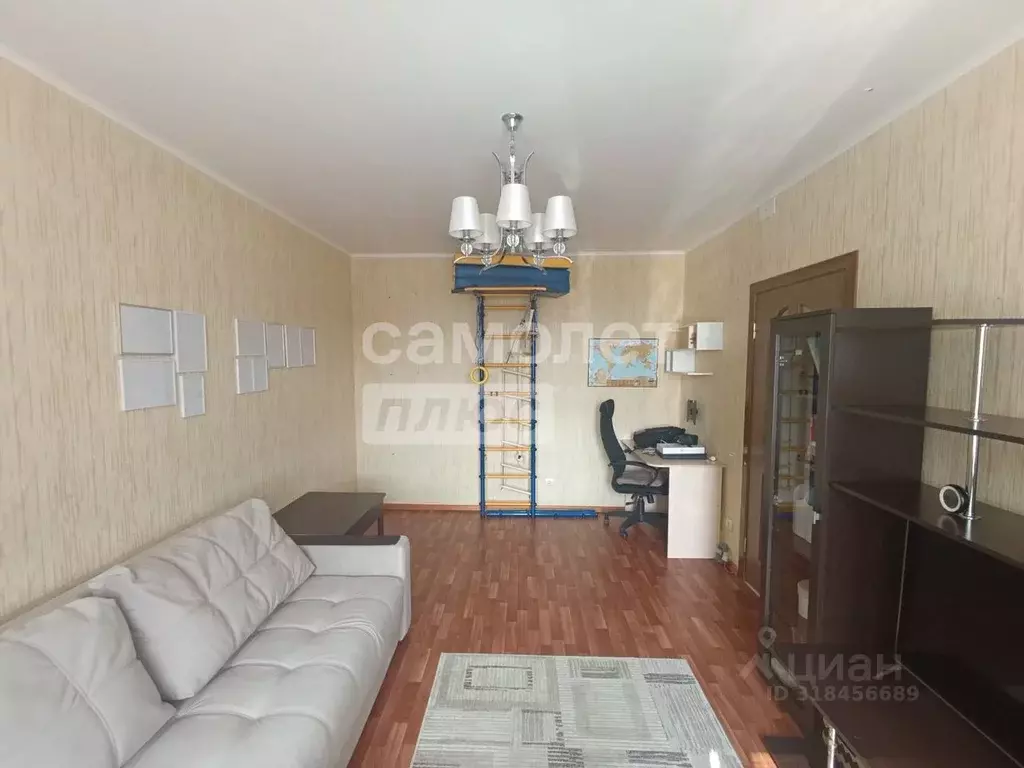 2-к кв. Курская область, Курск просп. Вячеслава Клыкова, 76 (56.6 м) - Фото 1