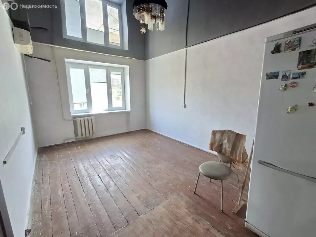 2-комнатная квартира: Ейск, Нижнесадовая улица, 1 (35 м) - Фото 0