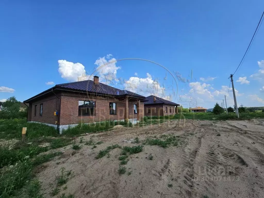 Дом в Тверская область, Калининский муниципальный округ, д. Иенево  ... - Фото 0