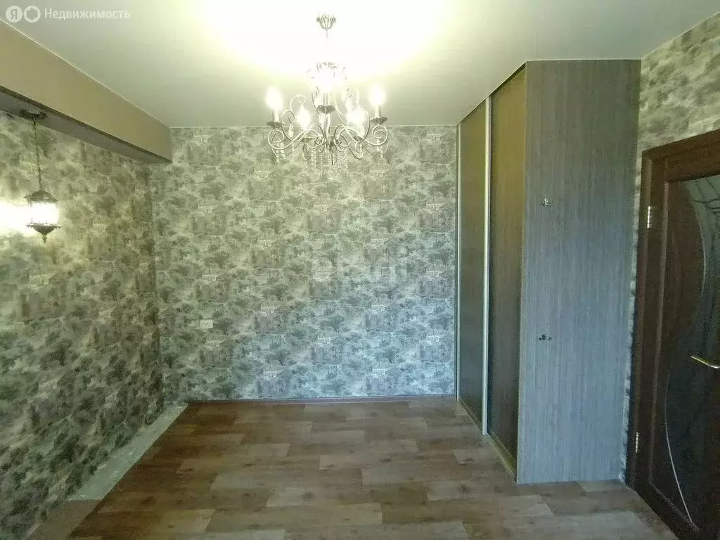 3-комнатная квартира: Тюмень, улица Василия Гольцова, 2 (73.6 м) - Фото 1