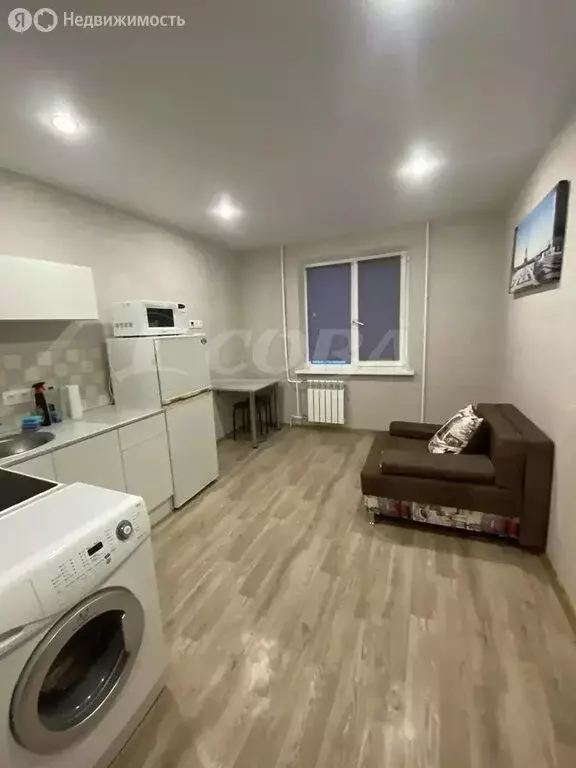 Квартира-студия: Тюмень, улица 30 лет Победы, 76 (16 м) - Фото 1