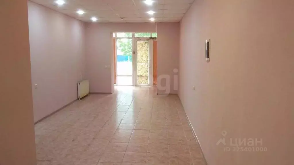 Помещение свободного назначения в Саратовская область, Энгельс ул. ... - Фото 2