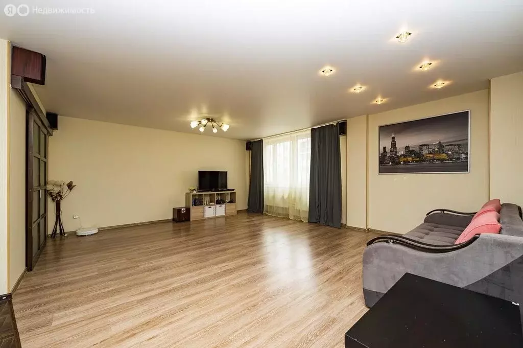 2-комнатная квартира: Екатеринбург, улица Краснолесья, 14к2 (79.5 м) - Фото 0