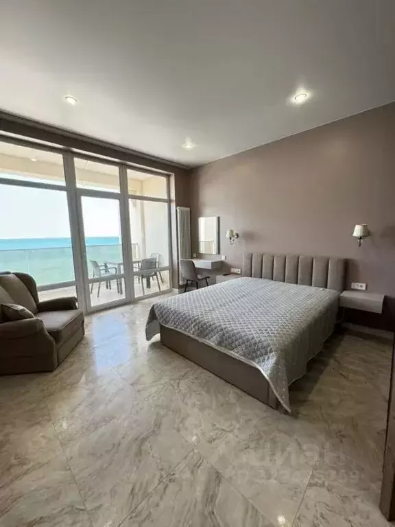 1-к кв. Крым, Евпатория ул. Симферопольская, 2Х (50.0 м) - Фото 0