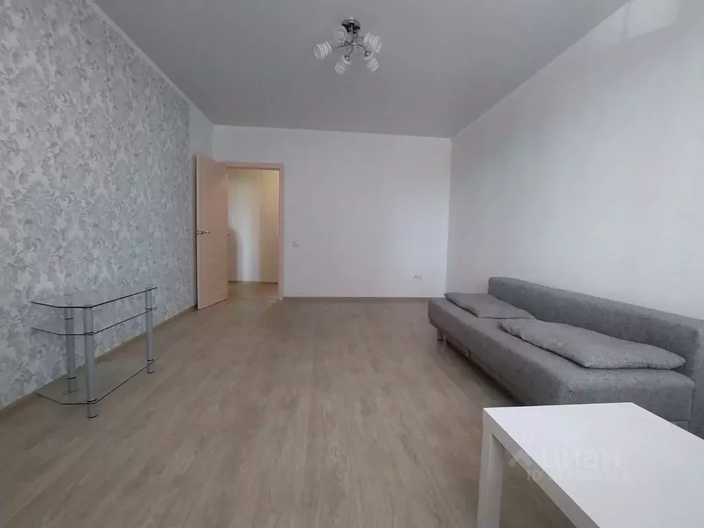 2-к кв. Омская область, Омск ул. Куйбышева, 113 (63.0 м) - Фото 1