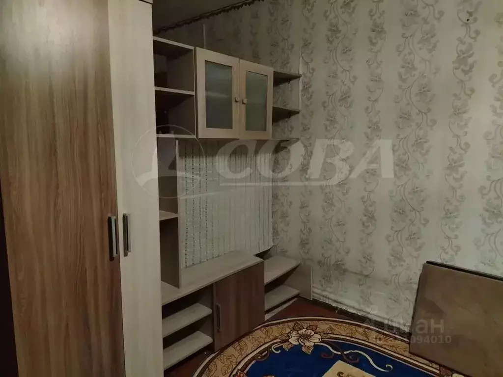 Комната Тюменская область, Тюмень ул. Декабристов, 148 (17.3 м) - Фото 1
