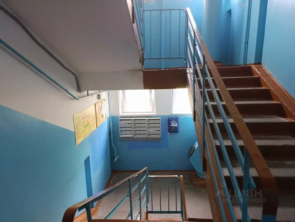 3-к кв. Омская область, Омск просп. Комарова, 23/2 (67.9 м) - Фото 1