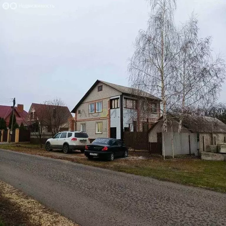 Дом в Воронежская область, рабочий посёлок Хохольский, улица ... - Фото 2