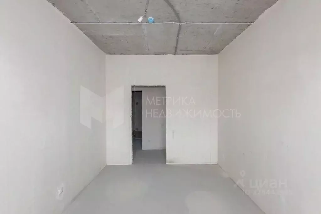 2-к кв. Тюменская область, Тюмень ул. Братьев Бондаревых, 5 (67.4 м) - Фото 1