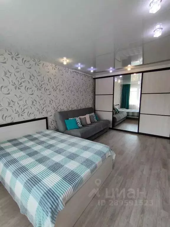 1-к кв. Челябинская область, Миасс Молодежная ул., 1А (30.0 м) - Фото 1
