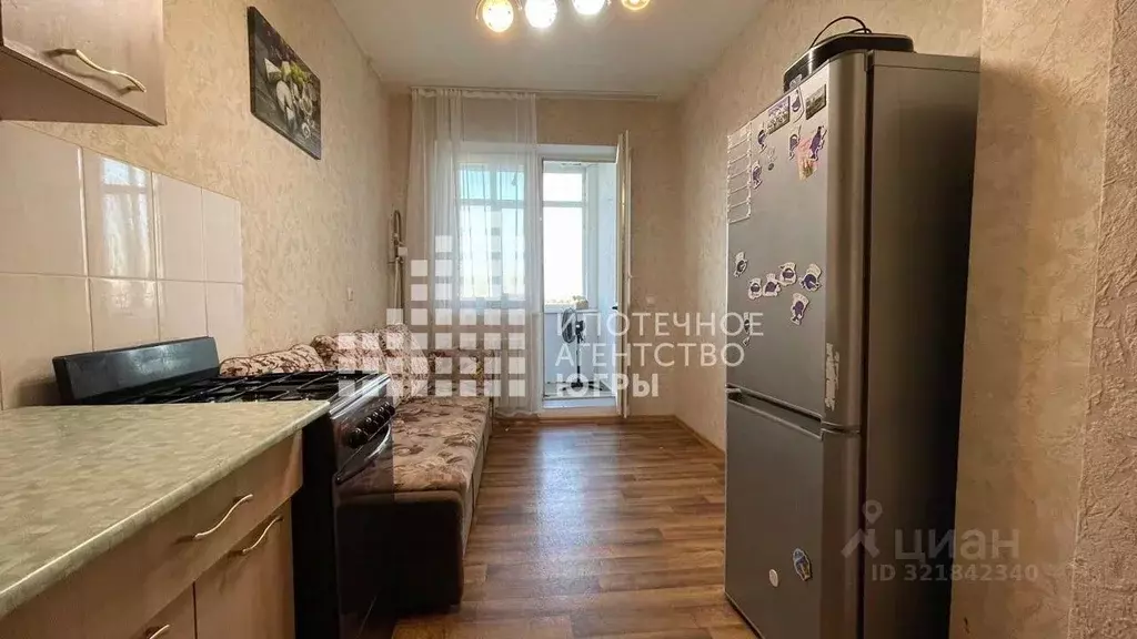 1-к кв. Ханты-Мансийский АО, Ханты-Мансийск Югорская ул., 11 (33.0 м) - Фото 0