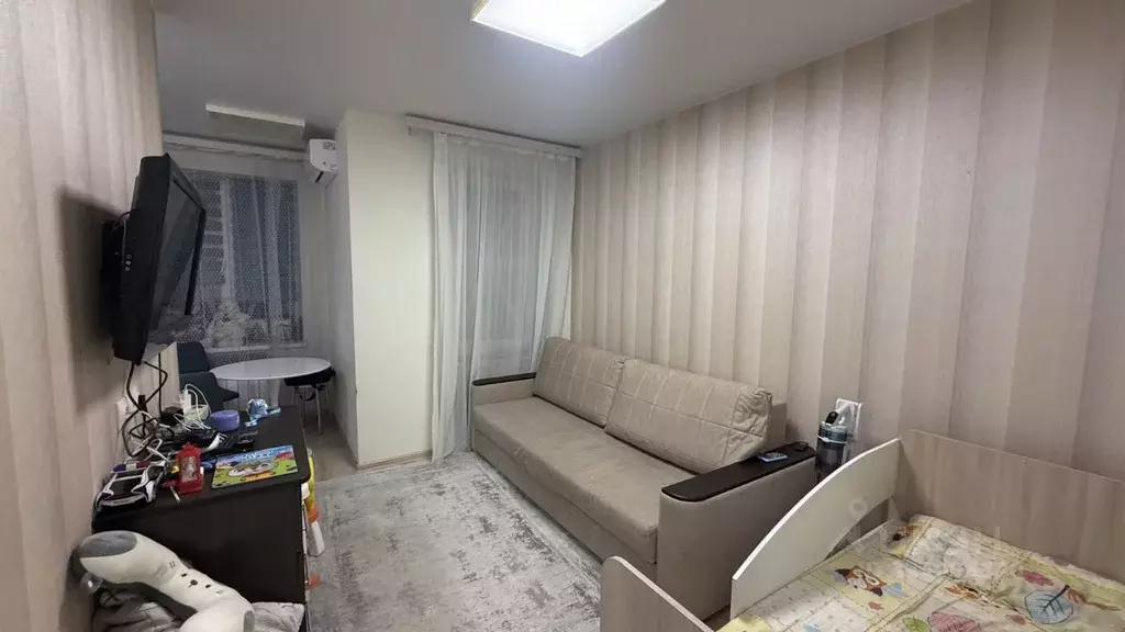 Студия Белгородская область, Белгород ул. Семейная, 21 (30.2 м) - Фото 1