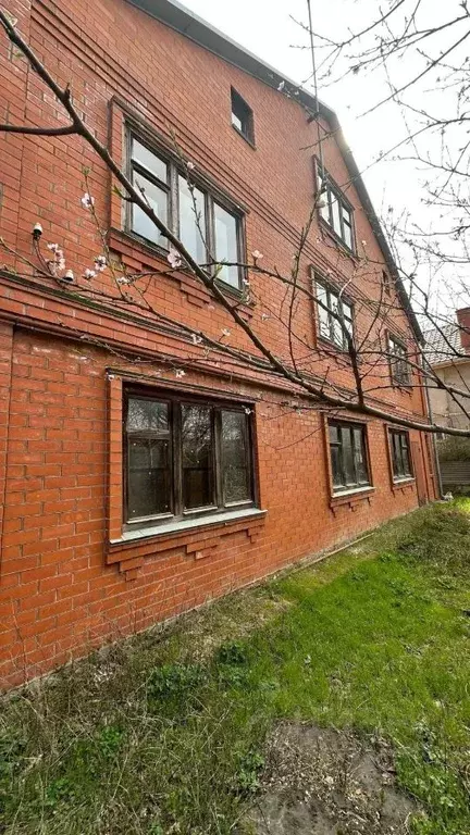 Дом в Краснодарский край, Краснодар ул. Агрохимическая (363 м) - Фото 0
