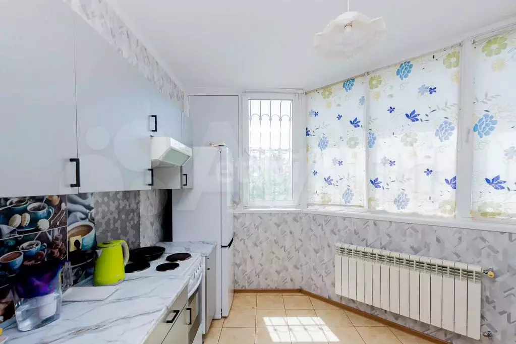 1-к. квартира, 48 м, 1/17 эт. - Фото 1
