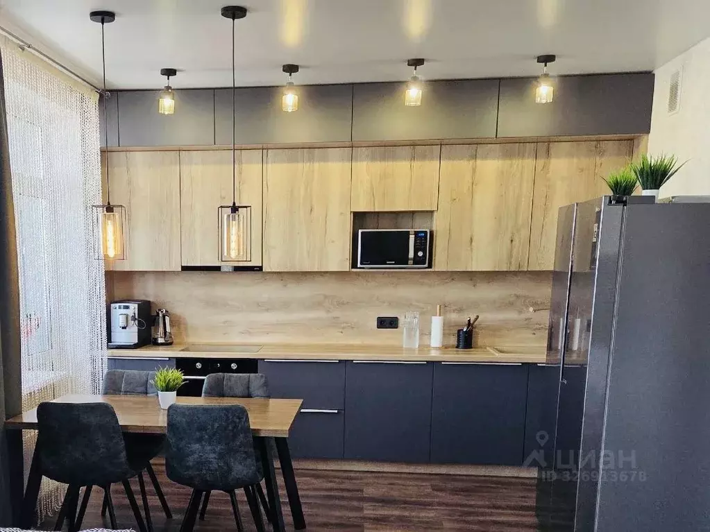 2-к кв. Псковская область, Псков Техническая ул., 17 (75.0 м) - Фото 1