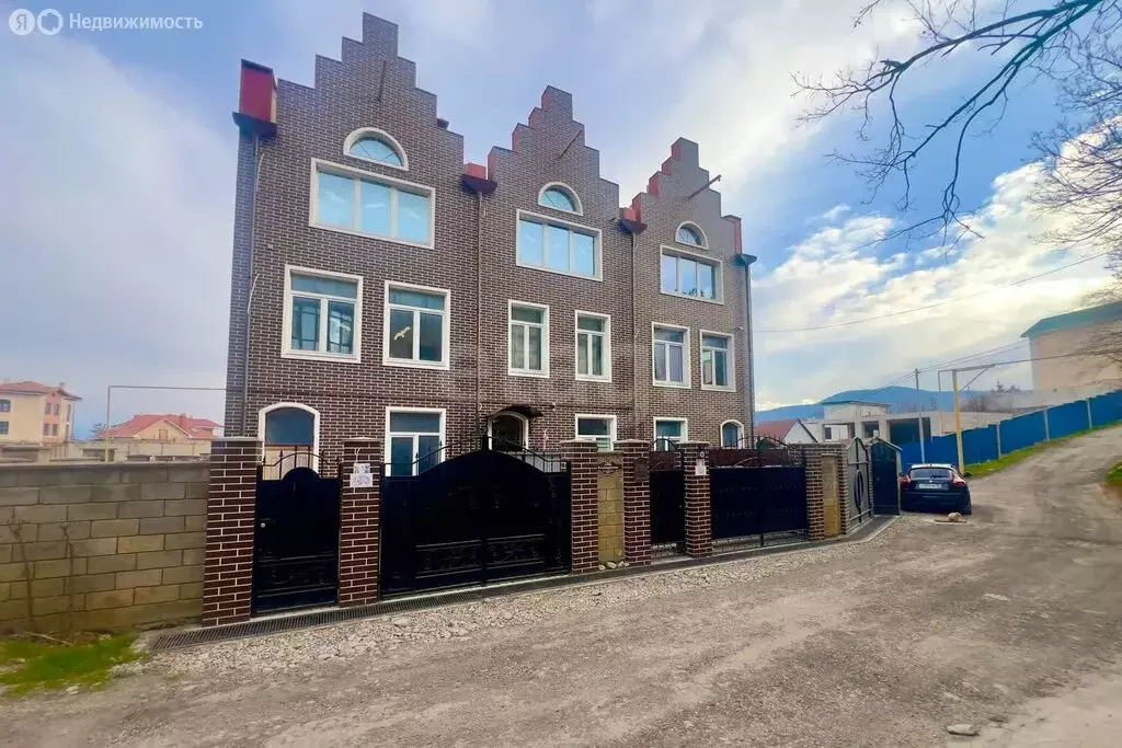 Дом в Ялта, Большевистская улица (170 м) - Фото 0