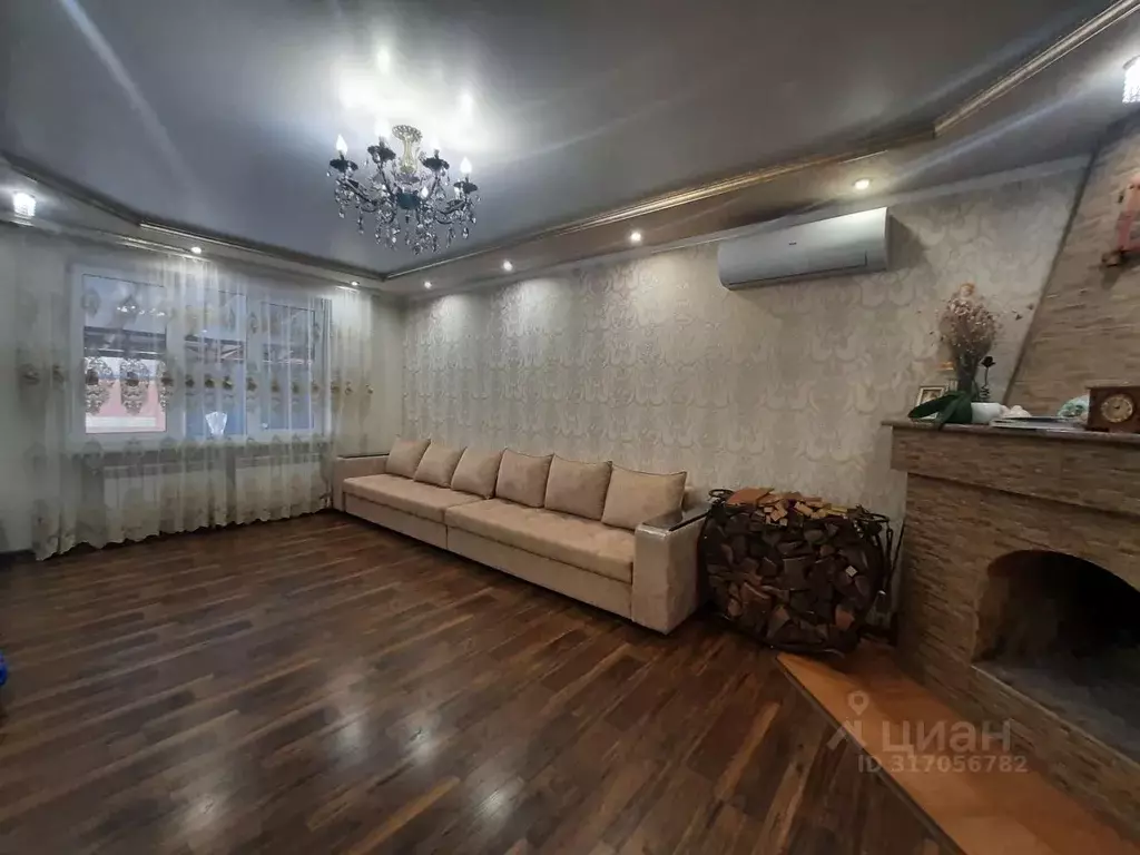 Дом в Северная Осетия, Владикавказ пл. Свободы (130 м) - Фото 1