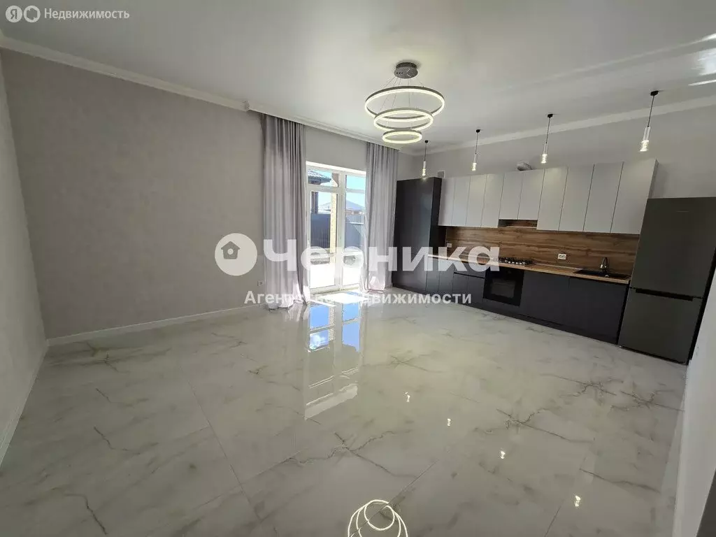 Дом в Ессентуки, Вечерняя улица (152 м) - Фото 0