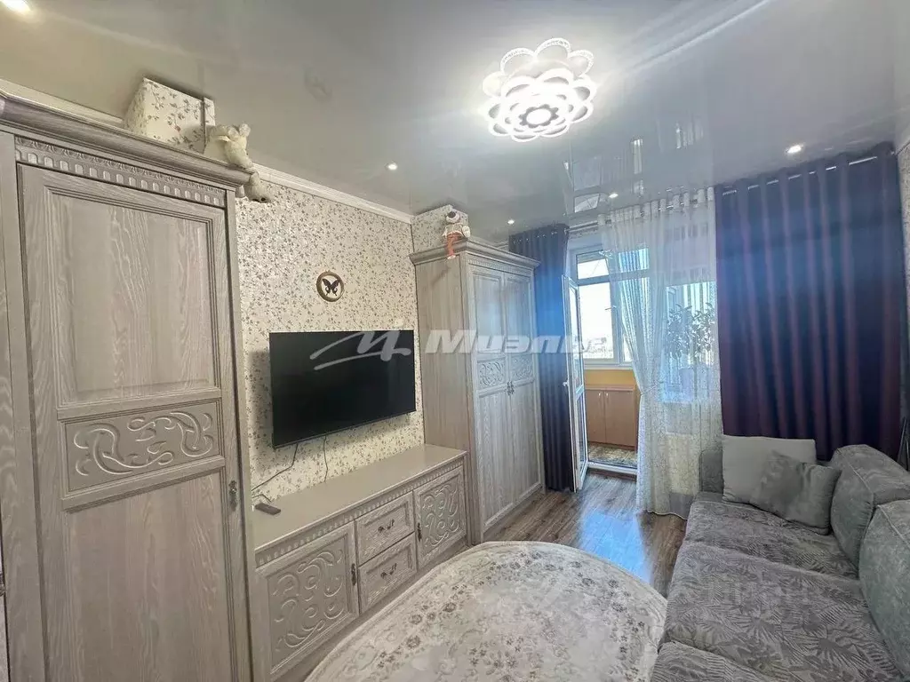 2-к кв. Крым, Симферополь ул. Лексина, 1 (53.0 м) - Фото 1