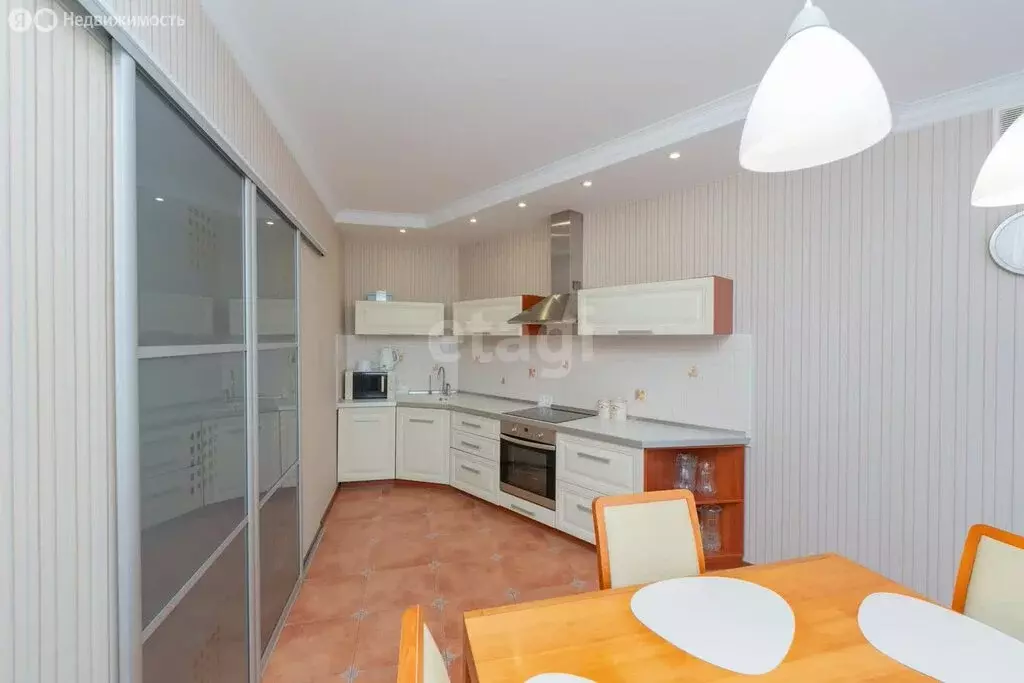 2-комнатная квартира: Пермь, бульвар Гагарина, 26 (80 м) - Фото 1