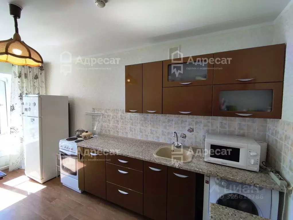 1-к кв. Волгоградская область, Волгоград Петровская ул., 9 (37.4 м) - Фото 1