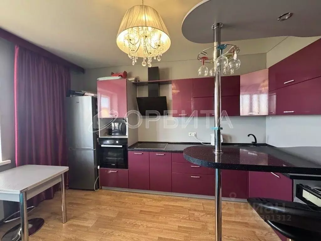 1-к кв. Тюменская область, Тюмень ул. Республики, 204к14 (44.5 м) - Фото 2