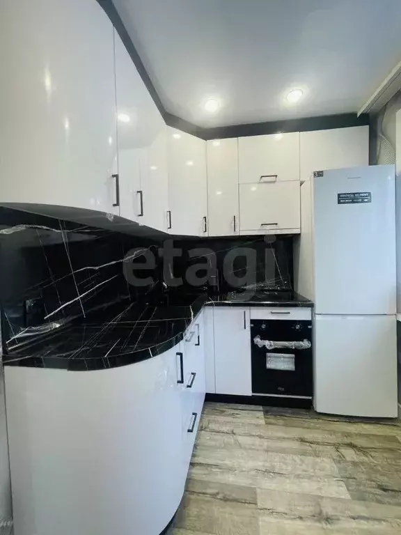 2-к кв. Амурская область, Белогорск Весенний пер., 2 (44.0 м) - Фото 1