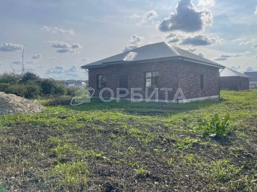 Дом в Тюменская область, Тюменский муниципальный округ, с. Кулаково  ... - Фото 1