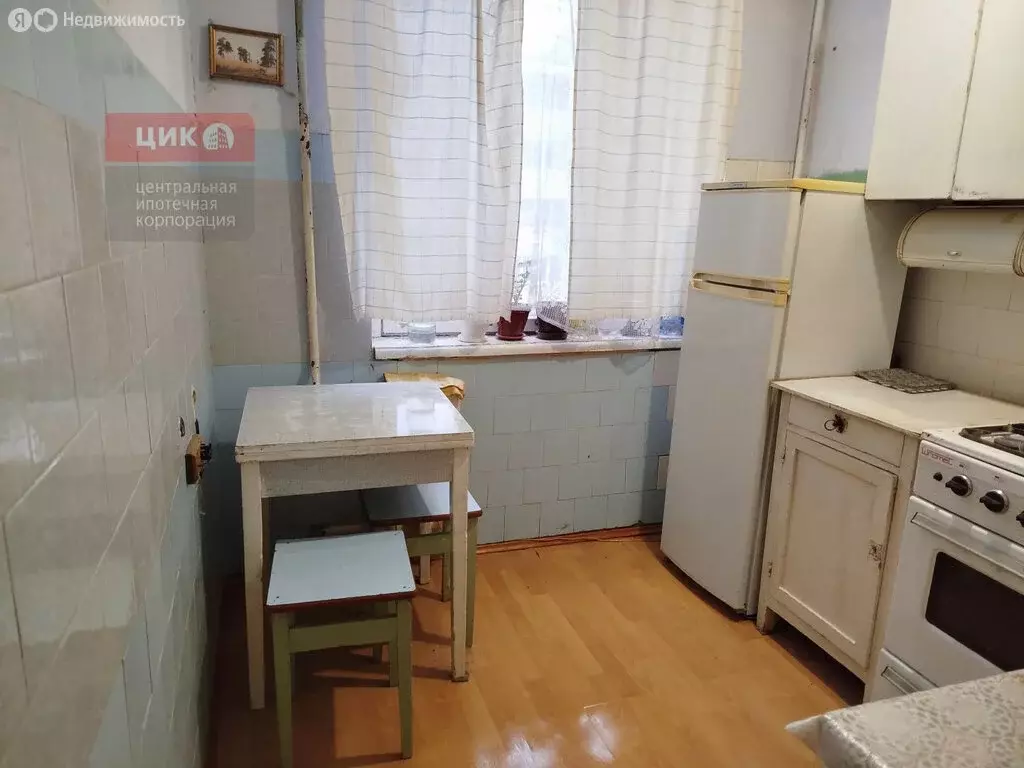 3-комнатная квартира: Рязань, улица Бирюзова, 12 (47.6 м) - Фото 2