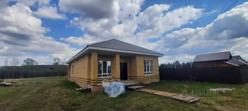Коттедж в Башкортостан, Уфа городской округ, д. Самохваловка ул. ... - Фото 1
