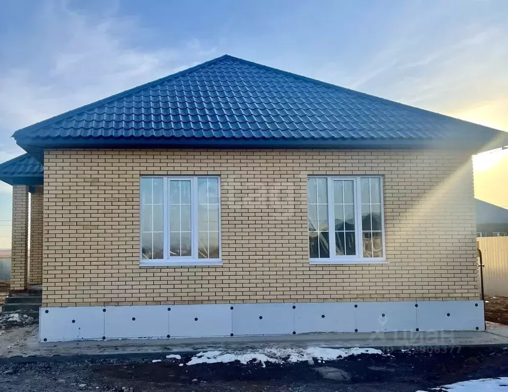 Дом в Оренбургская область, Оренбургский район, с. Благословенка ул. ... - Фото 2