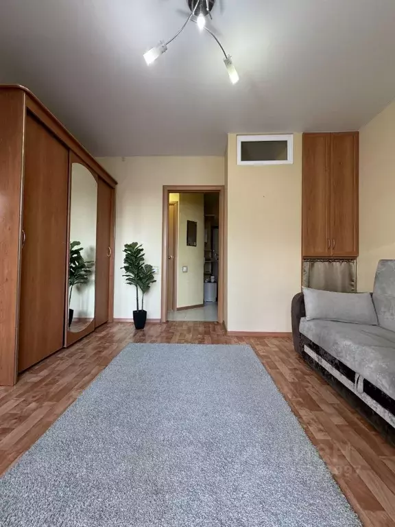 1-к кв. Омская область, Омск Светловская ул., 10 (21.0 м) - Фото 1