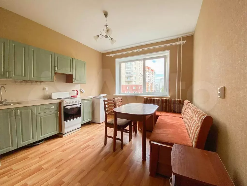 2-к. квартира, 60 м, 2/16 эт. - Фото 0