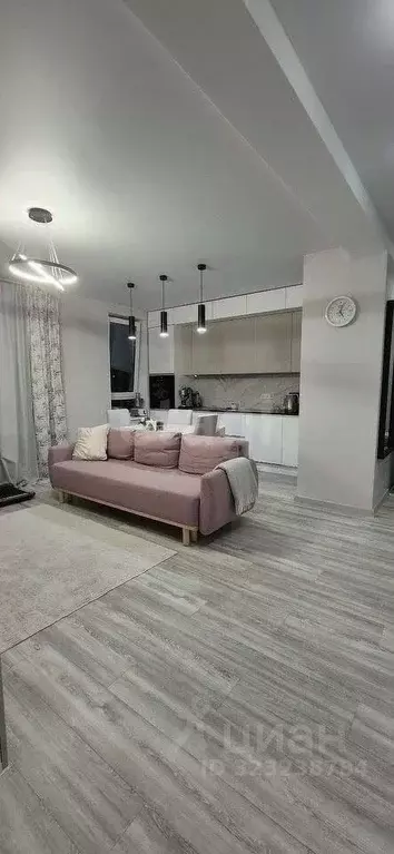 2-к кв. Ямало-Ненецкий АО, Новый Уренгой Энтузиастов мкр, 8 (63.4 м) - Фото 2