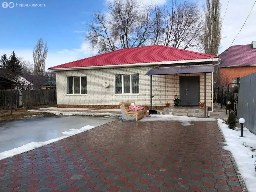 Дом в Саратовская область, муниципальное образование Энгельс, остров ... - Фото 1