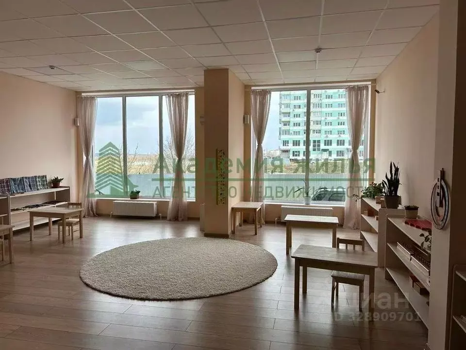 Помещение свободного назначения в Саратовская область, Саратов ул. ... - Фото 1