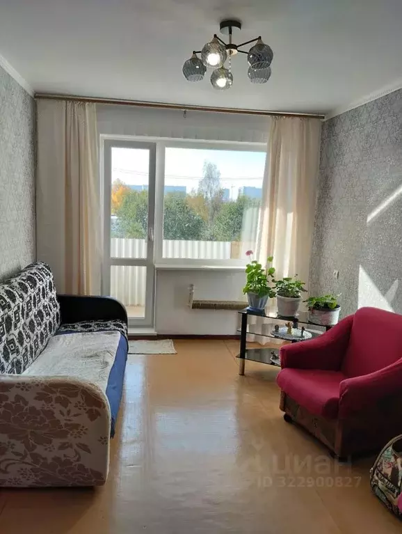 1-к кв. Омская область, Омск Звездный мкр, ул. Лисицкого, 9Б (34.0 м) - Фото 0