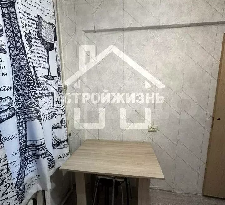 1-к. квартира, 30,6 м, 1/4 эт. - Фото 1